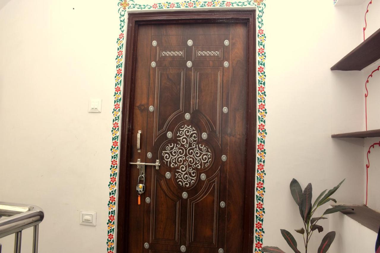 The New Lake Front Bed & Breakfast Udaipur Exterior photo