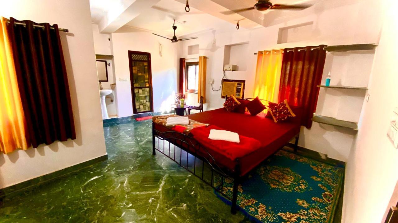 The New Lake Front Bed & Breakfast Udaipur Exterior photo